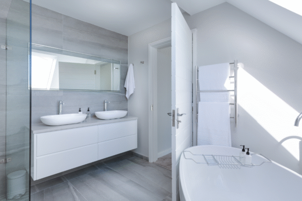 Deep Cleaning (9 Bathrooms)